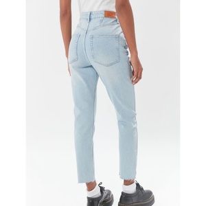 BDG Premium High-Waisted Straight Jean – Light Wash